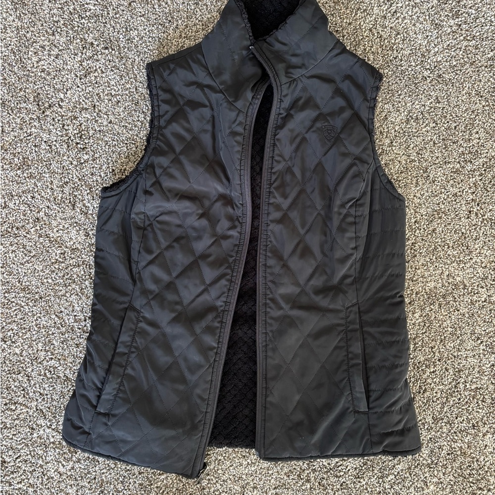 Ariat Women's Dark Quilted Vest